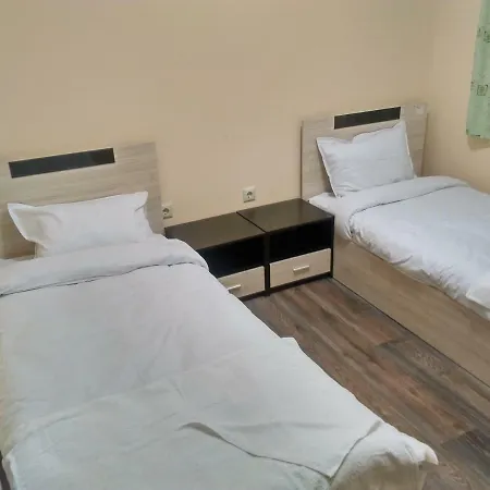 בית הארחה тратонзос Malko Tŭrnovo